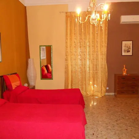 Piccadilly House * Catania