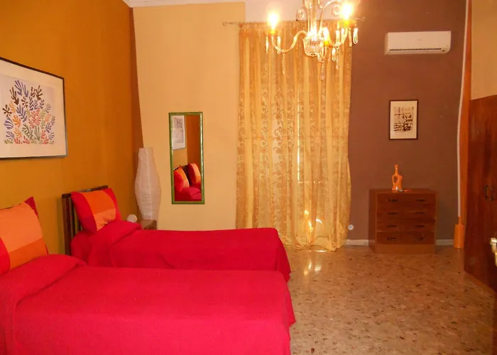 Piccadilly House * Catania