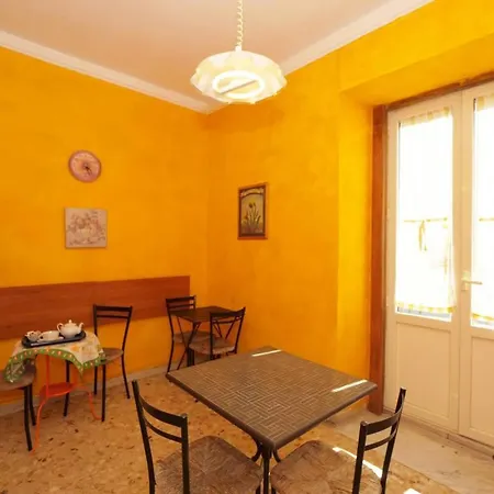 Piccadilly House Bed & Breakfast Aeroporto di Catania Fontana Rossa