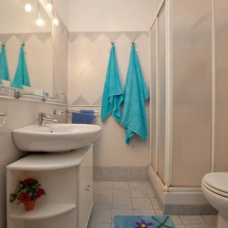 Piccadilly House فندق مبيت وإفطار *